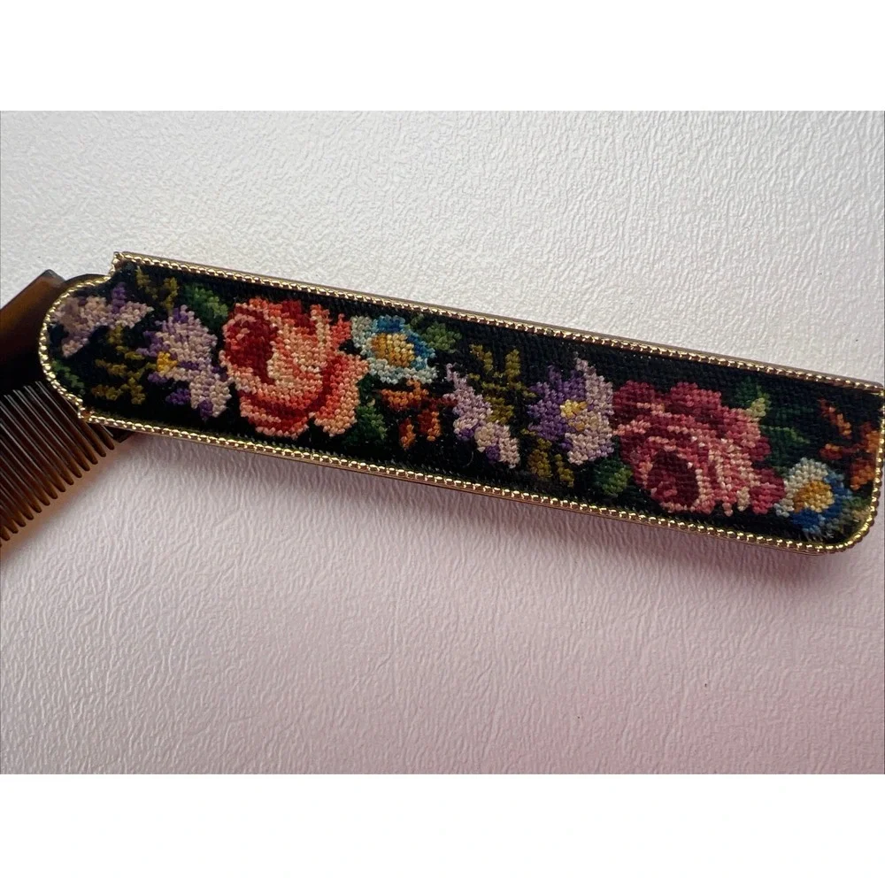 Vintage Embroidered Decorative Folding Comb 1900-1950